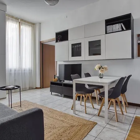 Casa Azzurra - Citta Studi- Via Lomellina Διαμέρισμα